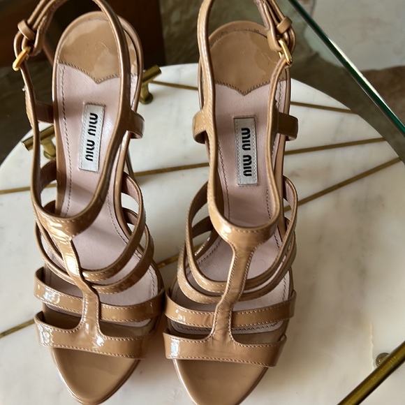 Miu Miu patent leather platform heels - Picture 2 of 11